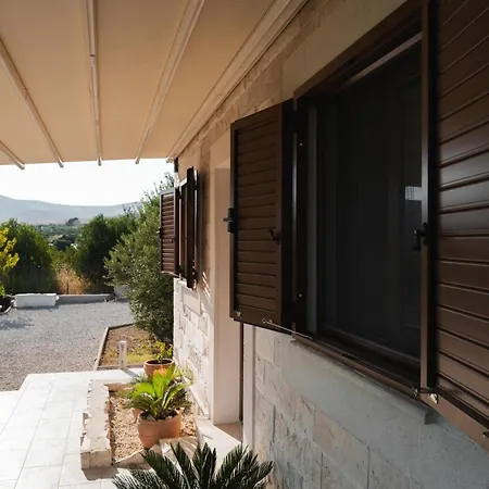 Mini Marta Kastela Bbq Jacuzzi Lawn Wifi Parking Kaštel Štafilić