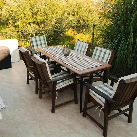 Mini Marta Kastela Bbq Jacuzzi Lawn Wifi Parking *